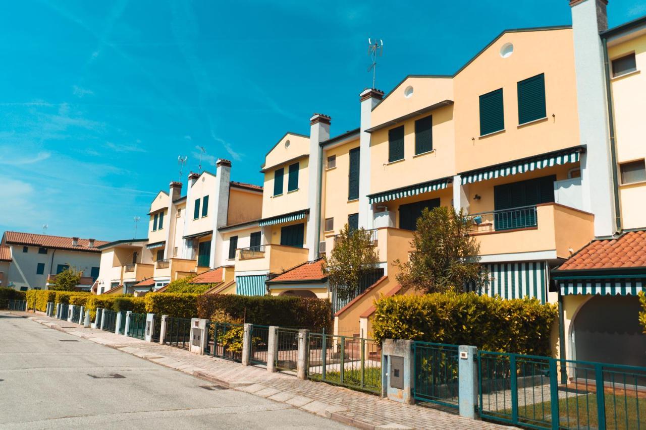 Villetta A Schiera Orchidea Eraclea Mare Dış mekan fotoğraf